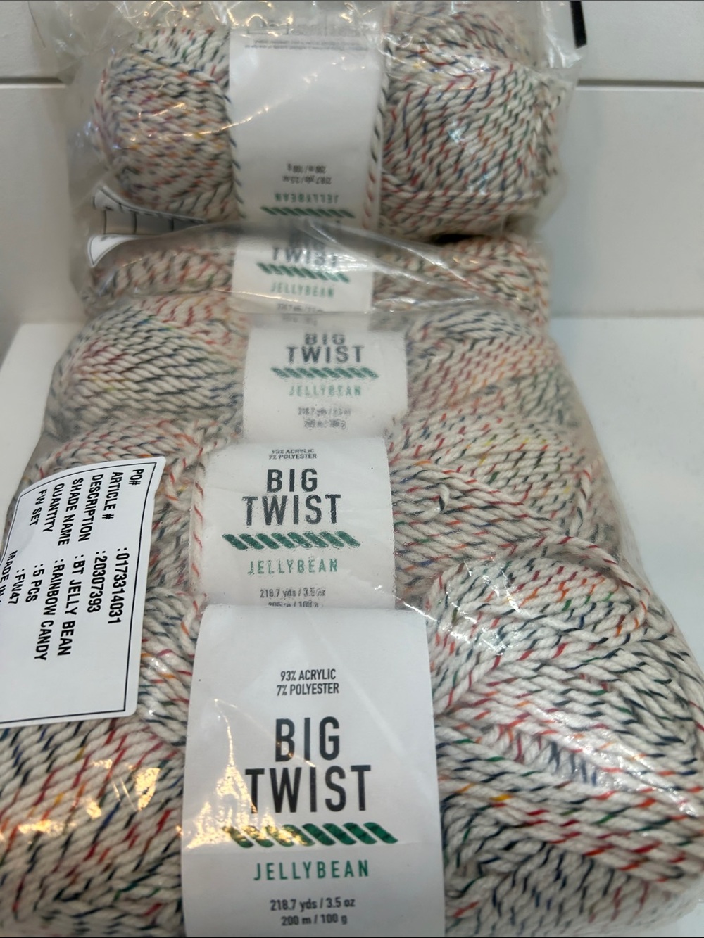 Jellybean Multicolor Yarn - big twist rainbow candy 5 skeins